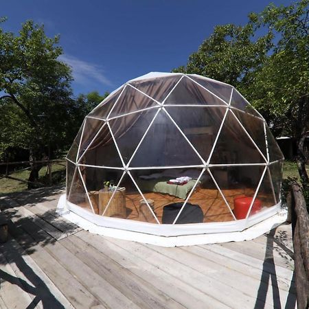 Hotel Elsesi Racha Glamping Ambrolauri Exterior foto