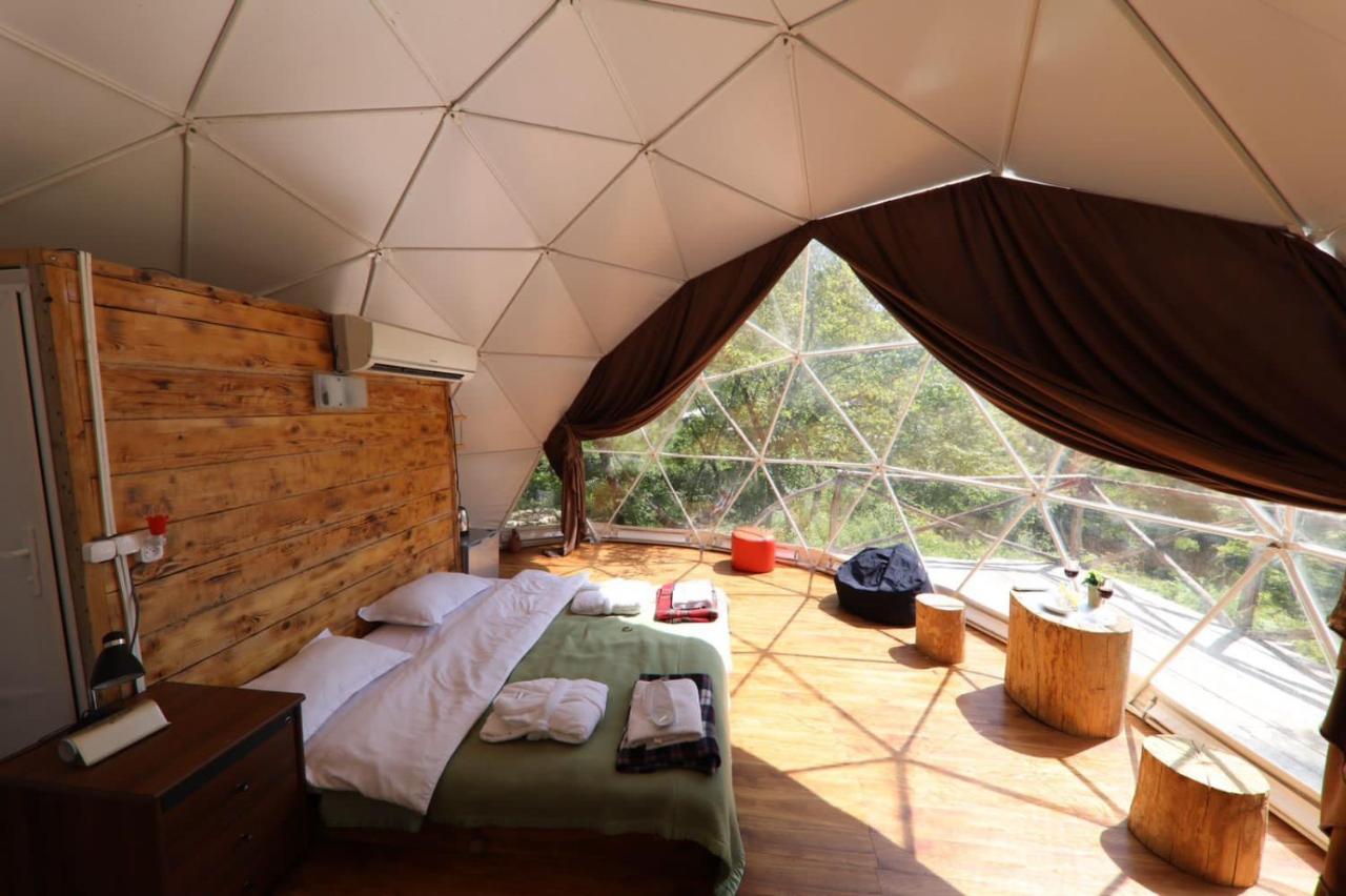 Hotel Elsesi Racha Glamping Ambrolauri Exterior foto