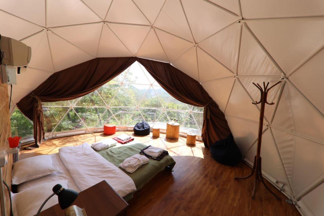 Hotel Elsesi Racha Glamping Ambrolauri Exterior foto